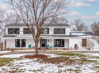 26982 W Lakeview Dr S, Lake Barrington, IL 60084