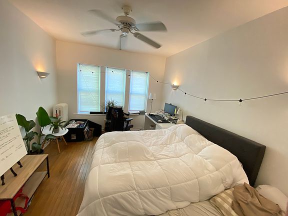 3rd image of 683 W Wrightwood Ave APT 2S