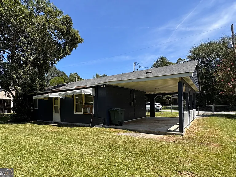 5771 Satterfield Dr — Photo 2