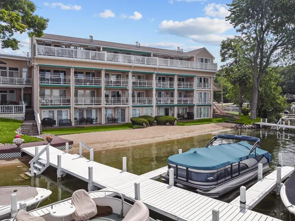 W5135 Sterlingworth COURT #30, Elkhorn, WI 53121