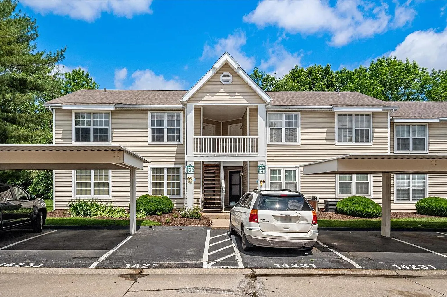 14225 Cape Horn Pl #5 photo 1