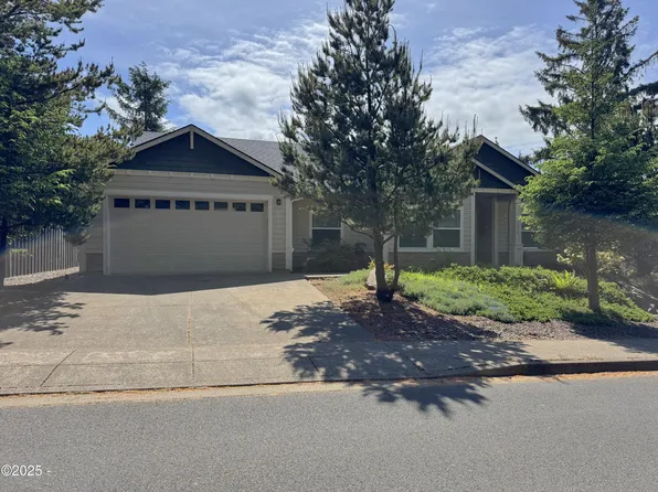 5774 NE Voyage Ave, Lincoln City, OR 97367