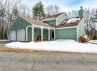 37 Standish Way, Amherst, NH 03031