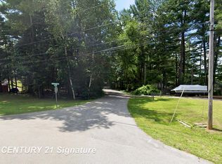 7744 Peninsular Dr, Farwell, MI 48622