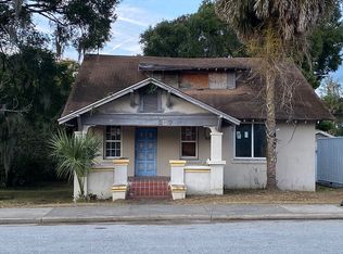 207 W Voorhis Ave, Deland, FL 32720