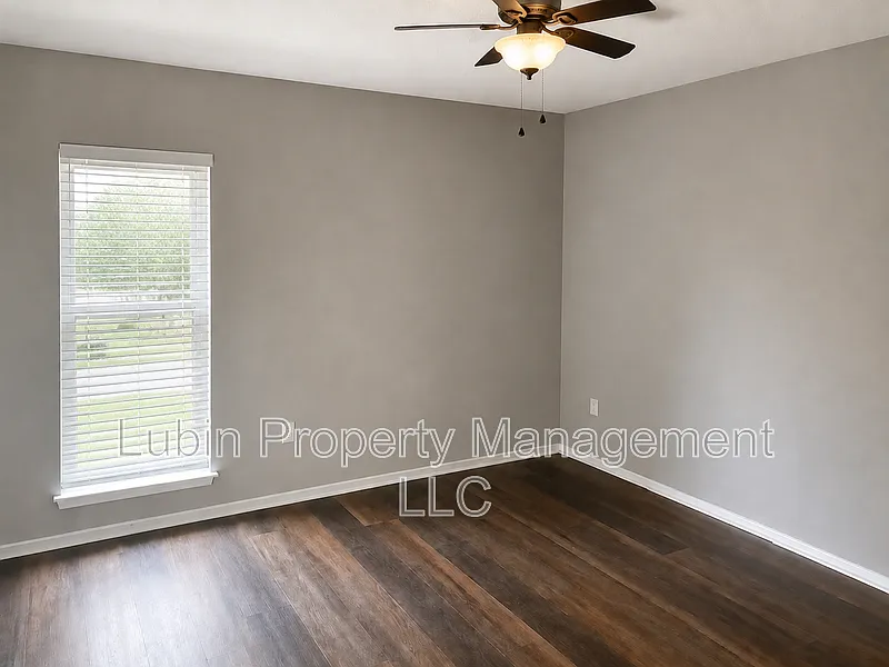 3 bed, 2.0 bath, $1,650 — Photo 3