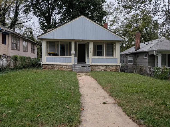 5106 Olive St, Kansas City, MO 64130