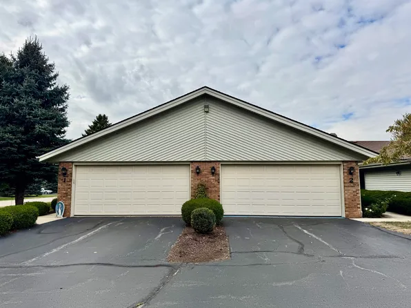 7348 Colosseum Dr, Rockford, IL 61107