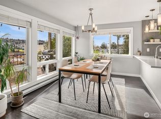 2636 22nd Ave W APT 201, Seattle, WA 98199