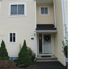 70 Stoneheights Dr, Waterford, CT 06385