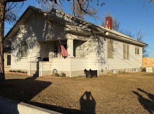 100 S Cemetery Rd, Lakin, KS 67860