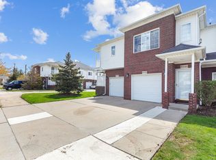 5842 Acorn Ln, Sterling Heights, MI 48314