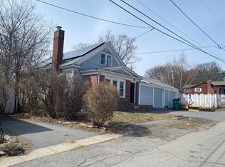 232-236 Christian St, Lowell, MA 01850