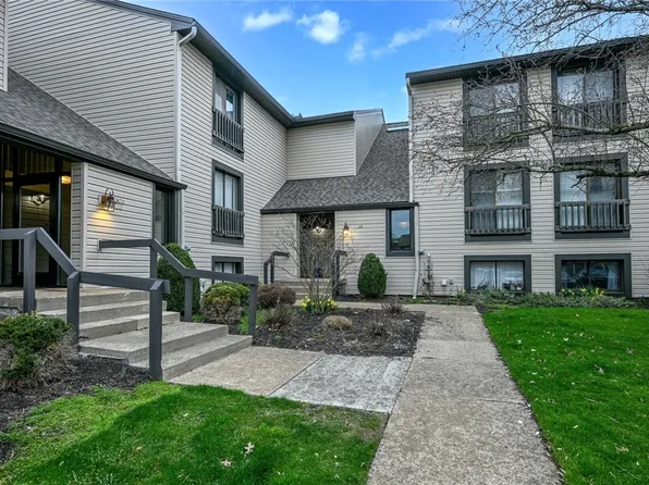 6300 Greenwood Pkwy APT 202, Northfield, OH 44067