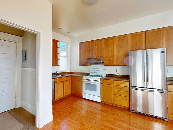 5th image of 28 Landers St