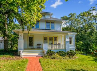 446 Sunset Rd, Ann Arbor, MI 48103