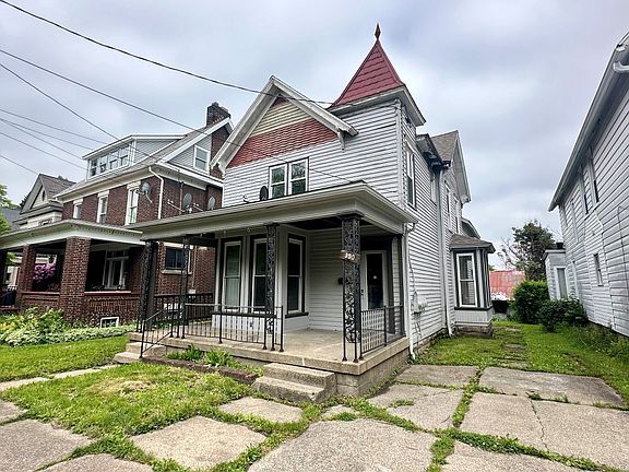 2nd image of 350-52 W 21st St