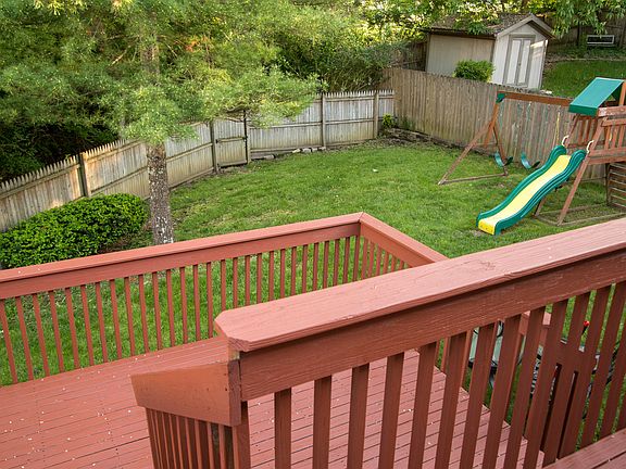 2nd image of 7171 Honeywood Ct