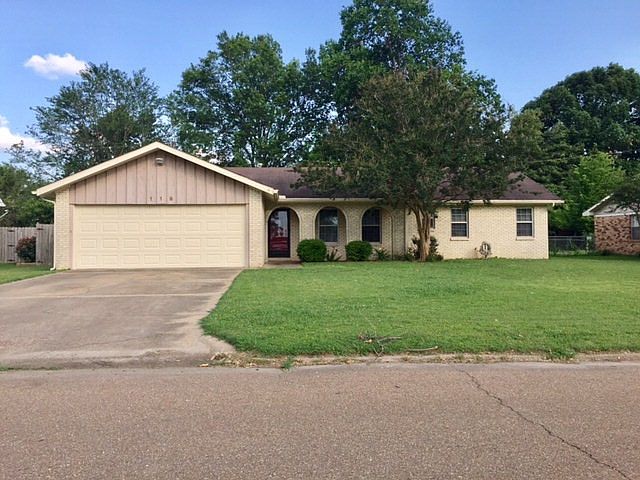 1st image of 119 Cotton Dr