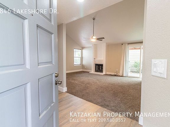 3rd image of 1846 Lakeshore Dr