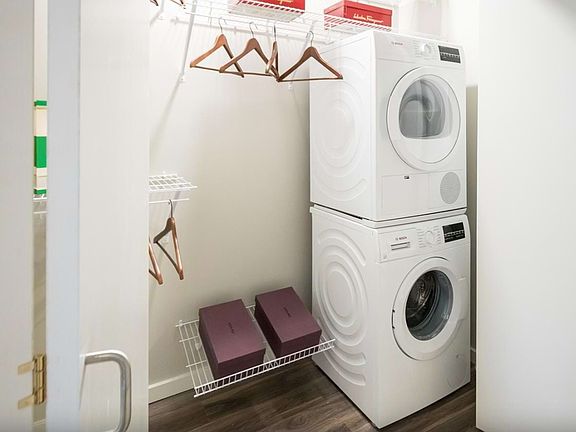 3rd image of 60 E Lake St #1706