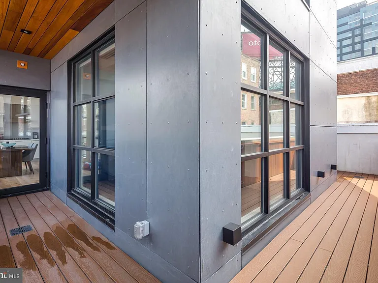 240 N 2nd St #4W — Photo 15