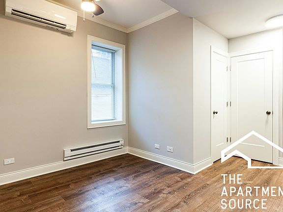 3rd image of 640 W Wrightwood Ave #115