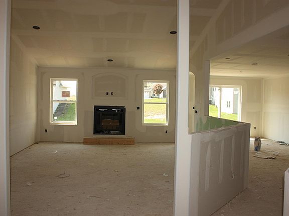 5th image of 261 Silver Fox Dr N #Lt14