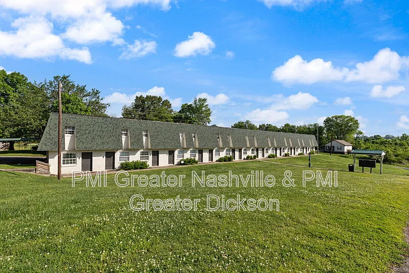 2 bed, 1.5 bath, 950 sqft, $1,199 — Photo 1