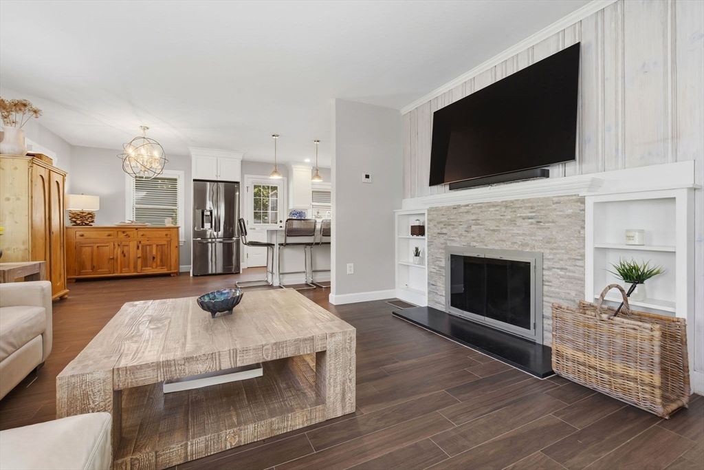 52 Russell St, North Andover, MA - View 2