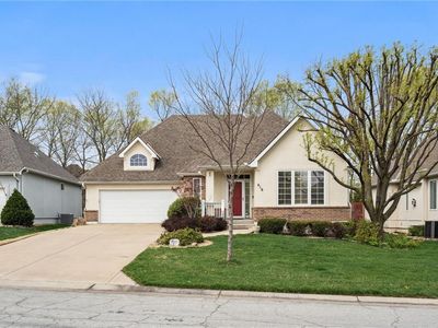 416 SW Wintergarden Dr, Lees Summit, MO, 64081