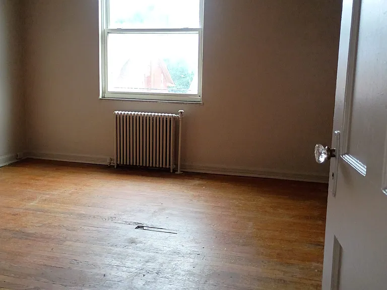 2366 Noble Rd #206 — Photo 1
