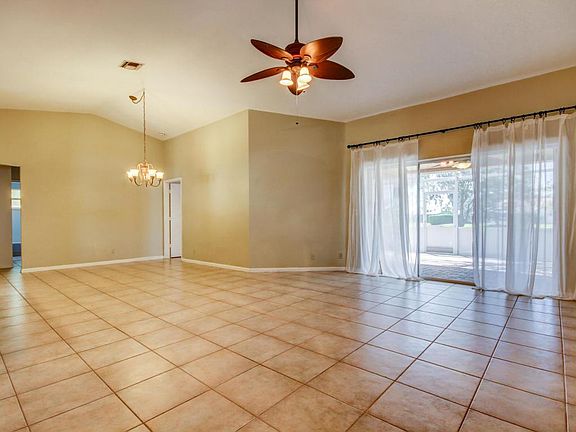 5th image of 8649 Rosalie Ct