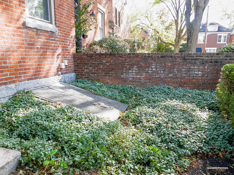 364 372 Sycamore 684 #686 — Photo 37