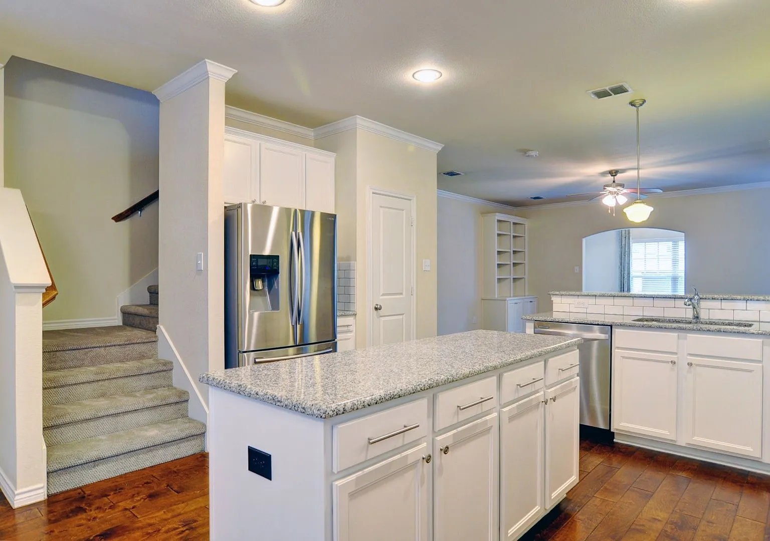 Monticello Townhome — Photo 4