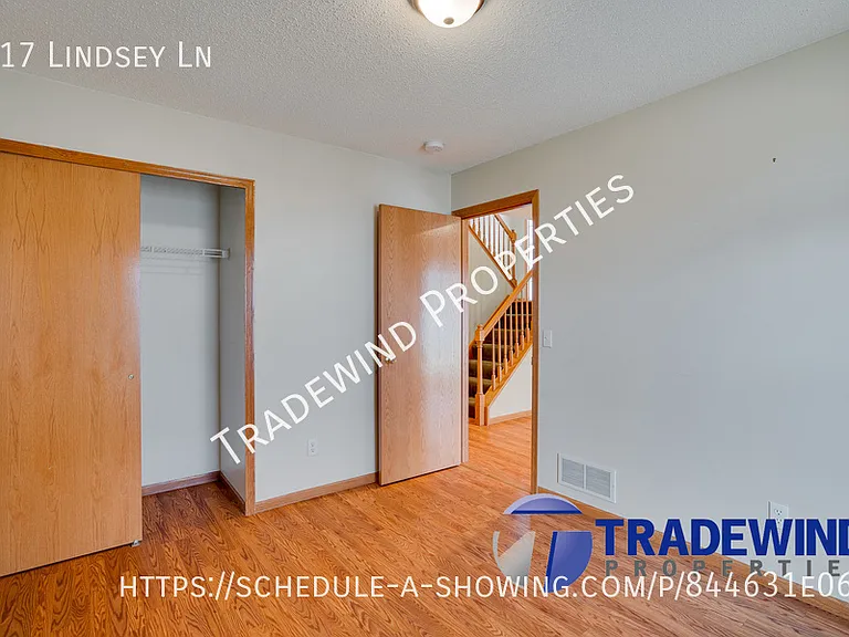 917 Lindsey Ln — Photo 19