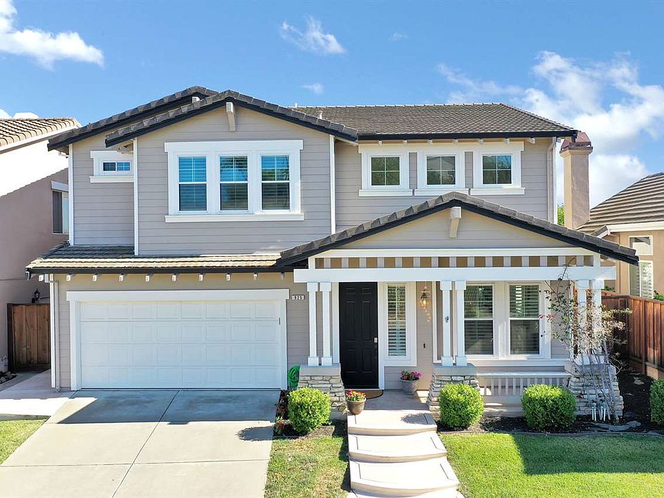 1st image of 925 Toulouse Way