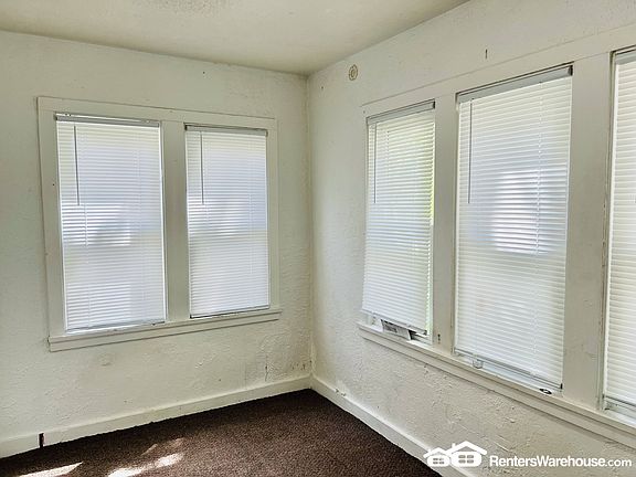 5th image of 2910 Bryant Ave N APT 1
