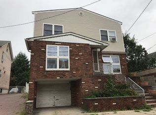 136-138 W 50th St, Bayonne, NJ 07002