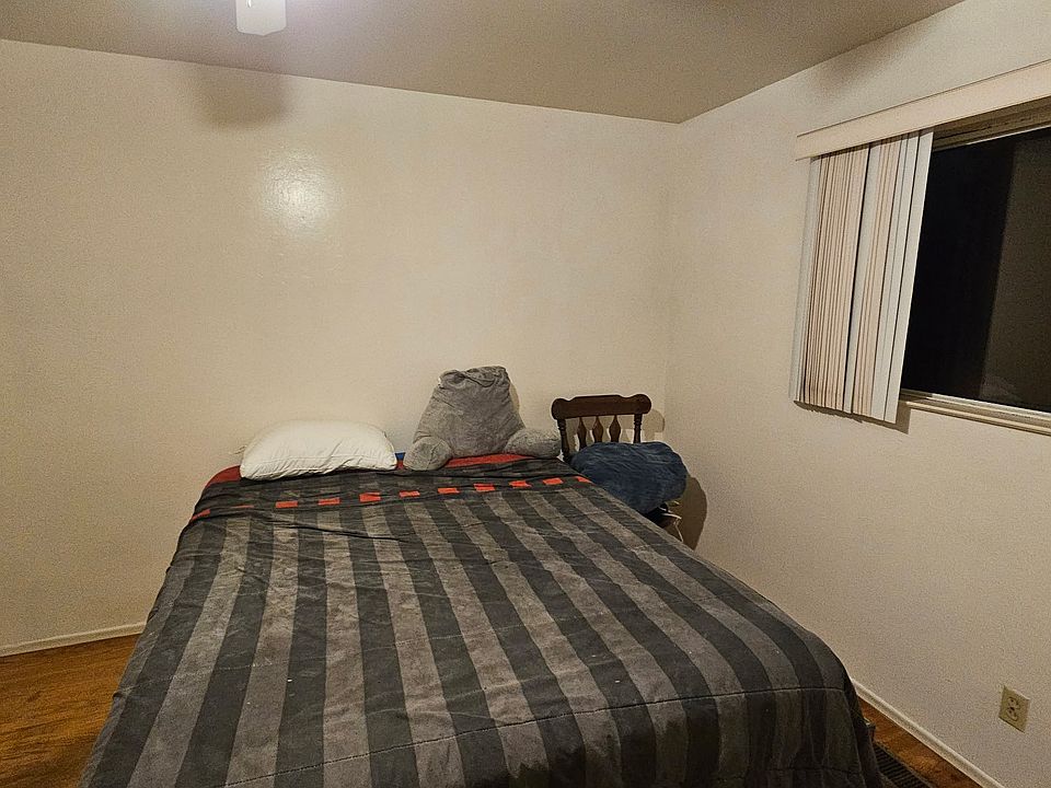 2nd image of 194 Lu Anne Dr