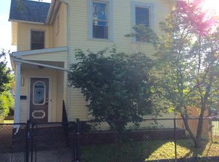 2090 W 32nd St, Cleveland, OH