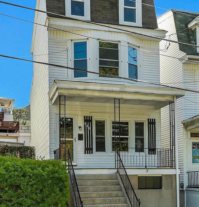 1st image of 328 S Jackson St