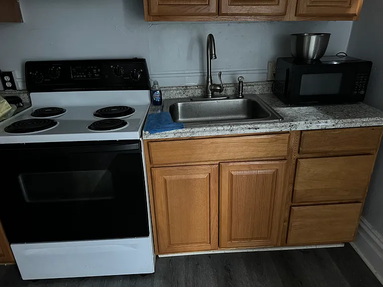 1805 N 2nd St #2 — Photo 8