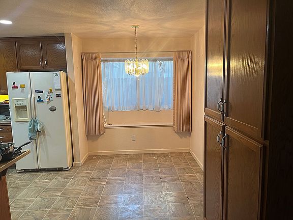 4th image of 127 Madrona Dr