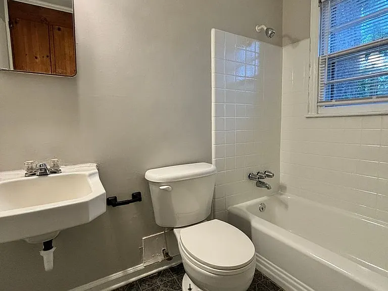 42A Sophia Dr — Photo 12