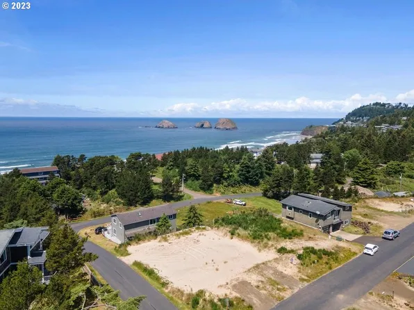 120 Crescent St, Tillamook, OR 97141