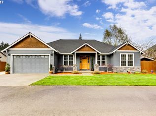 1409 NE 12th Ave, Canby, OR 97013