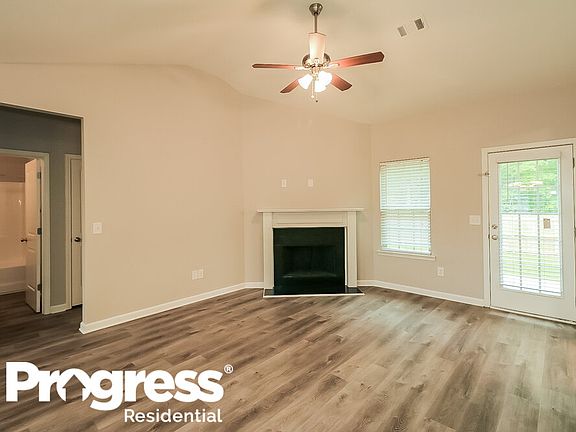 4th image of 552 Joneus Dr