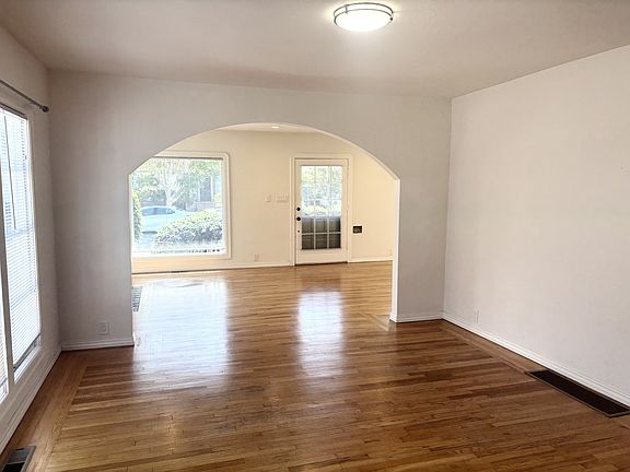 5th image of 679 Saint Marys Ave