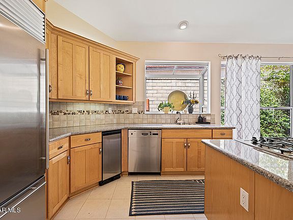 3rd image of 2636 Yellowwood Dr